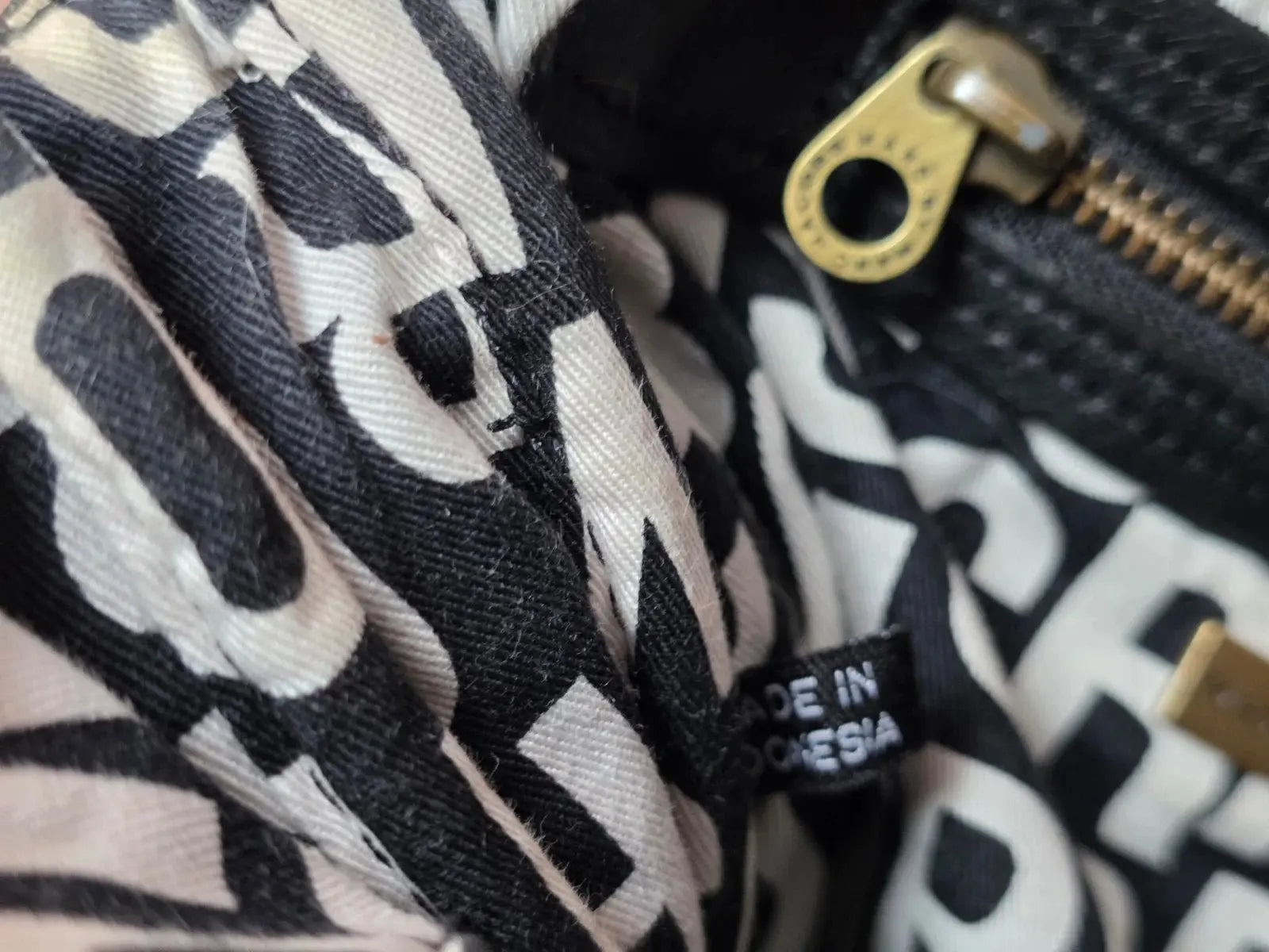 Torebka Marc Jacobs Vintage Kuferek – Skórzana 100% Oryginał | Stan Sklepowy Po Renowacji Koloru - karenlike.com