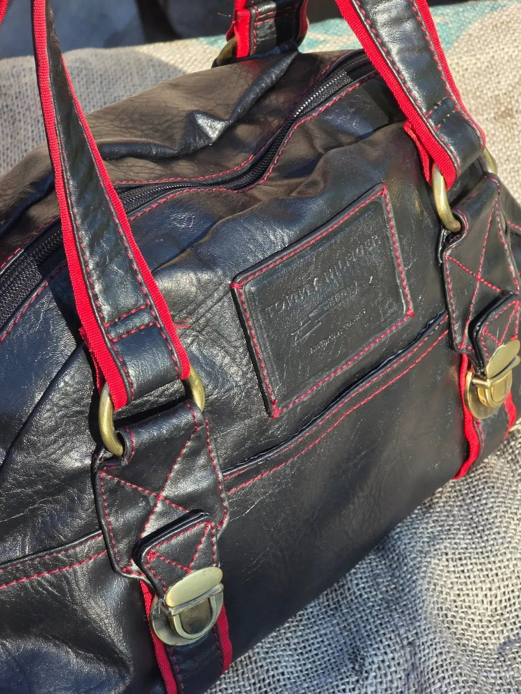 Torebka Tommy Hilfiger – klasyka i perfekcja - karenlike.com