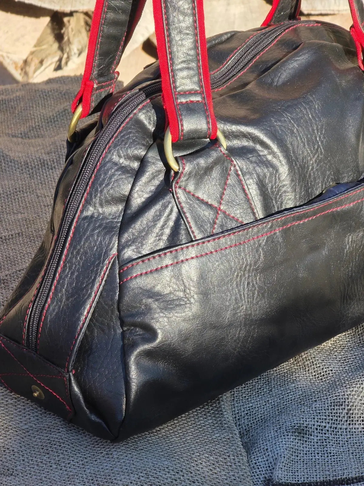 Torebka Tommy Hilfiger – klasyka i perfekcja - karenlike.com