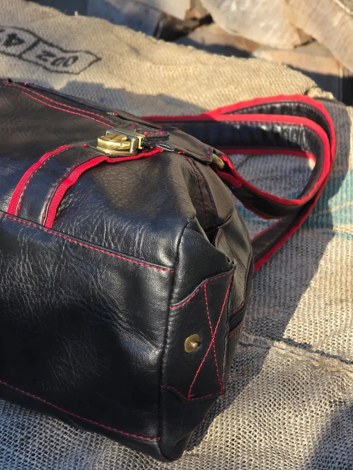 Torebka Tommy Hilfiger – klasyka i perfekcja - karenlike.com