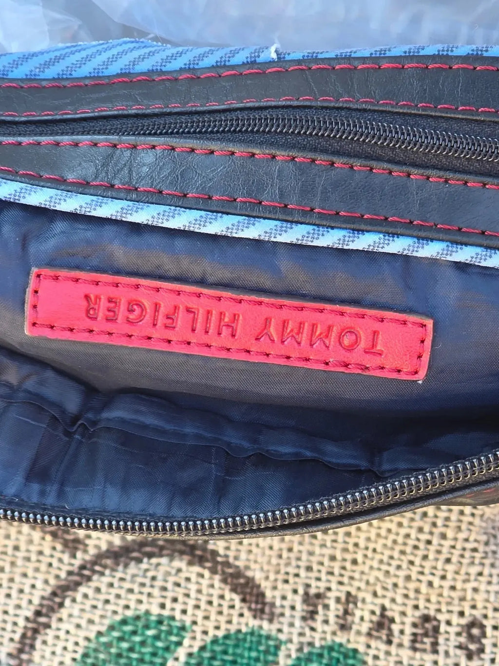 Torebka Tommy Hilfiger – klasyka i perfekcja - karenlike.com