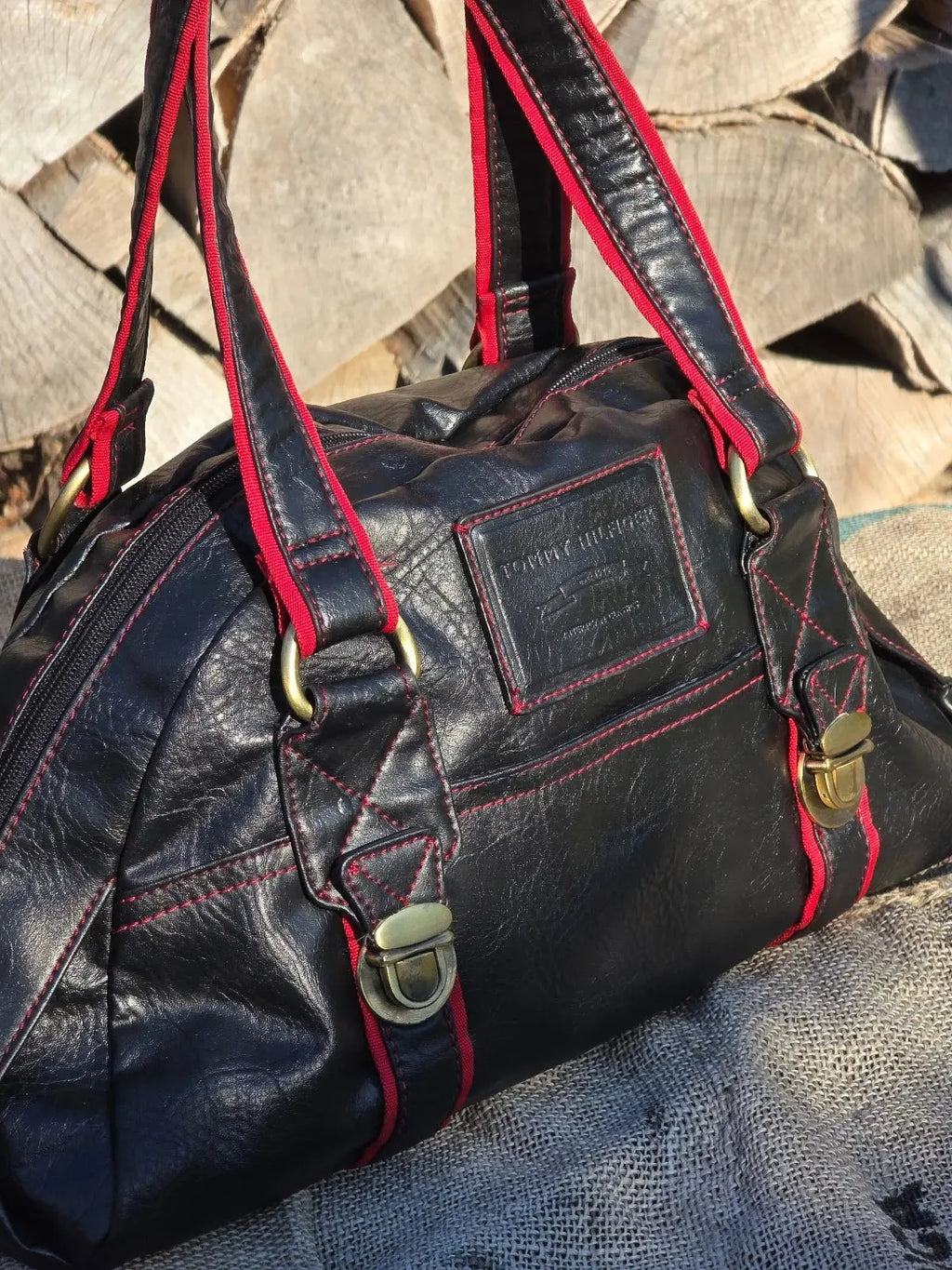 Torebka Tommy Hilfiger – klasyka i perfekcja - karenlike.com