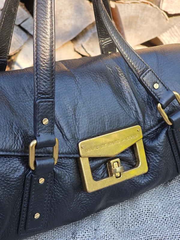 Elegancka torebka Marc Jacobs – skóra naturalna